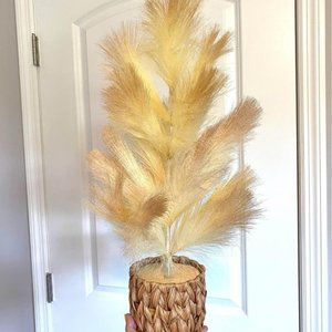 Boho Pampas Grass Style Tree